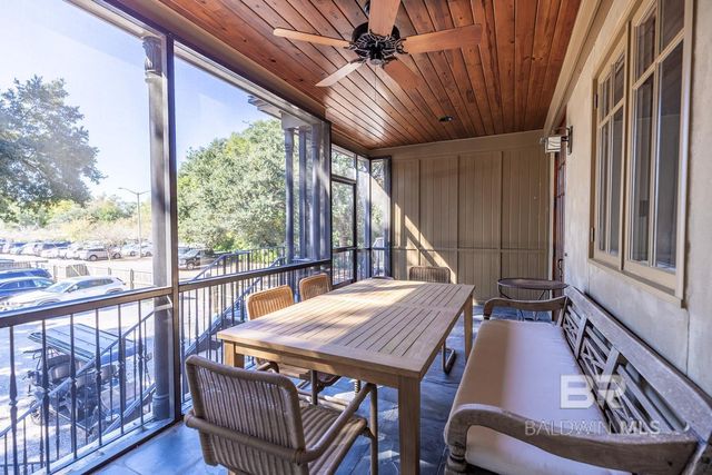 314 De La Mare Avenue 2, Fairhope, AL 36532