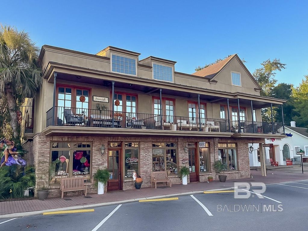 314 De La Mare Avenue 2, Fairhope, AL 36532