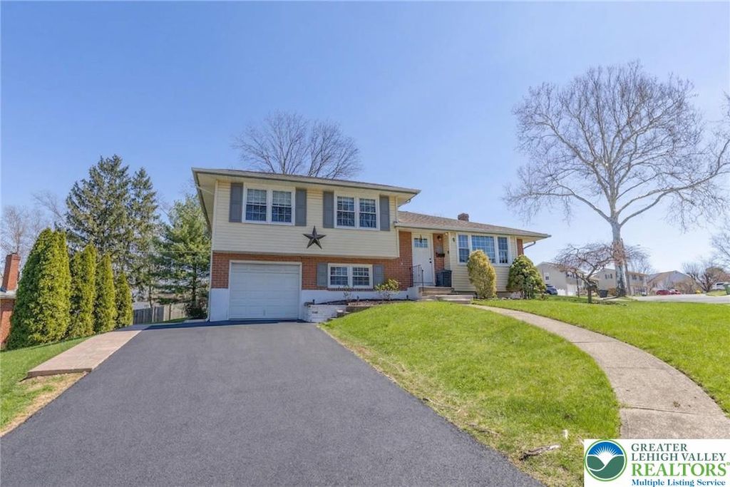 3080 Shakespeare Road, Bethlehem City, PA 18017