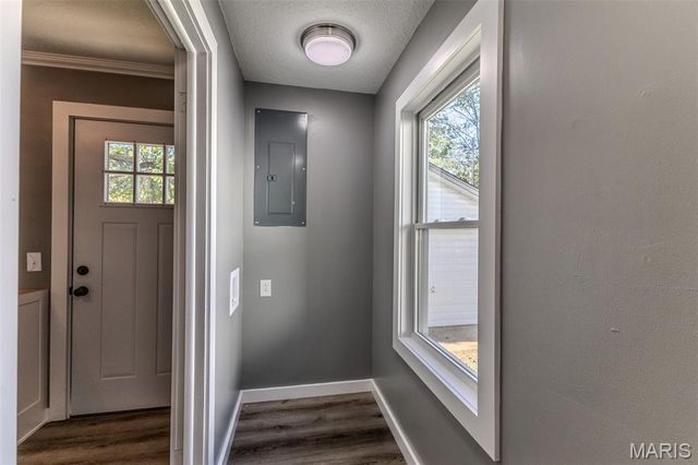 406 Perry St, Lebanon, MO 65536