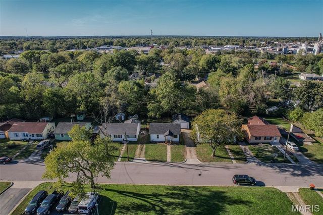 406 Perry St, Lebanon, MO 65536