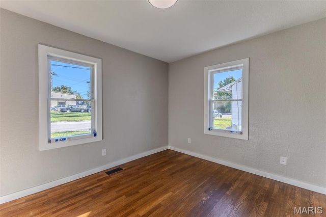 406 Perry St, Lebanon, MO 65536