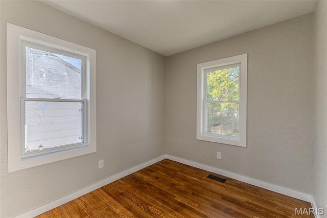 406 Perry St, Lebanon, MO 65536