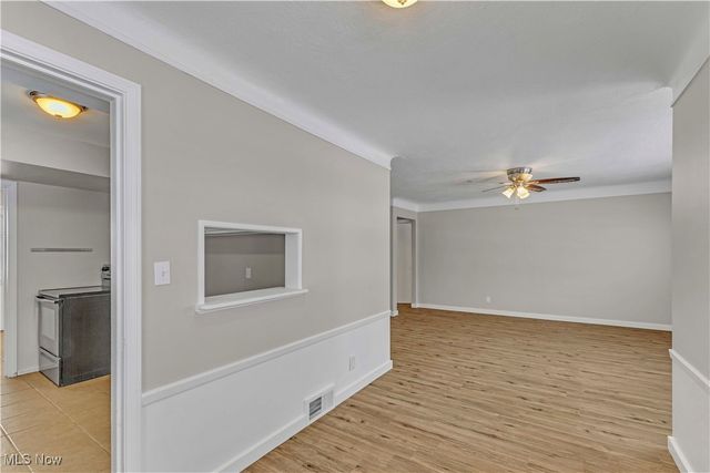 595 Oakmoor Road, Bay Village, OH 44140