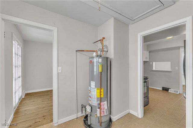 595 Oakmoor Road, Bay Village, OH 44140