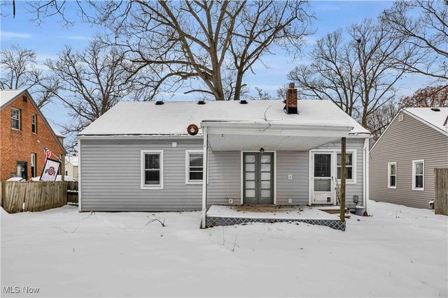 595 Oakmoor Road, Bay Village, OH 44140