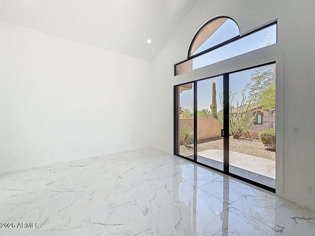 25150 N WINDY WALK Drive 14, Scottsdale, AZ 85255