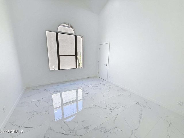 25150 N WINDY WALK Drive 14, Scottsdale, AZ 85255