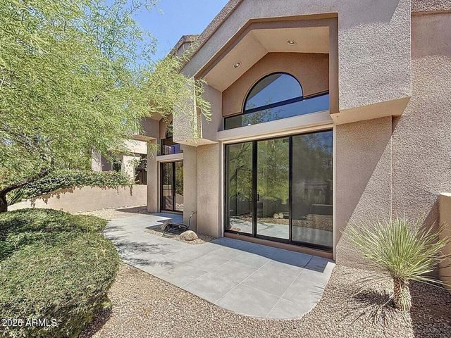 25150 N WINDY WALK Drive 14, Scottsdale, AZ 85255