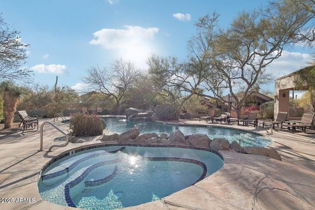 25150 N WINDY WALK Drive 14, Scottsdale, AZ 85255