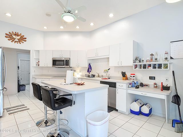 8410 Maybelle Drive, Weeki Wachee, FL 34613