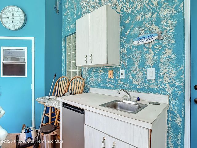 8410 Maybelle Drive, Weeki Wachee, FL 34613