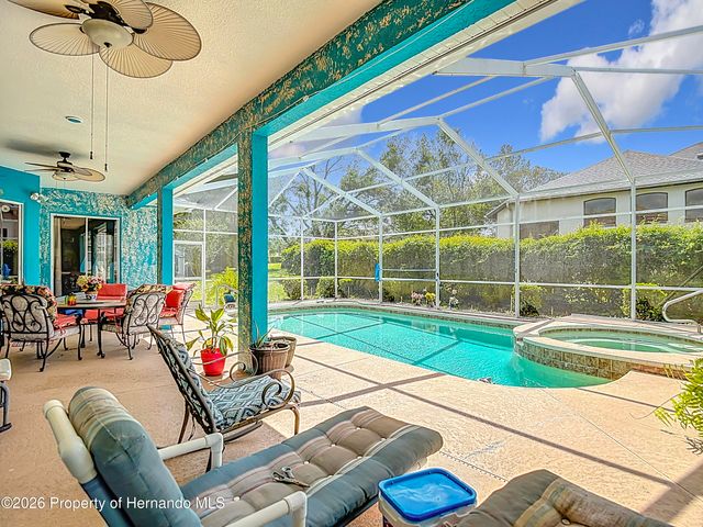 8410 Maybelle Drive, Weeki Wachee, FL 34613