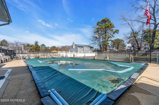 447 Birch Bark Drive, Brick, NJ 08723