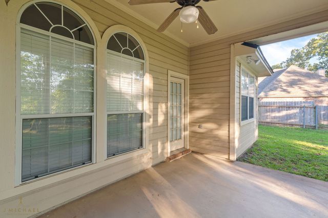 1940 Honeytree Trail, Haughton, LA 71037