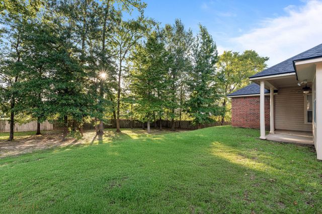 1940 Honeytree Trail, Haughton, LA 71037
