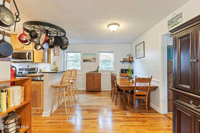 105 NW 7th Street, Oak Island, NC 28465