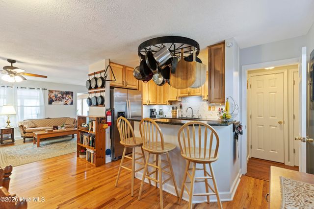 105 NW 7th Street, Oak Island, NC 28465