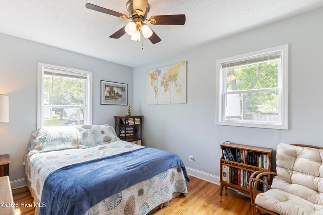 105 NW 7th Street, Oak Island, NC 28465