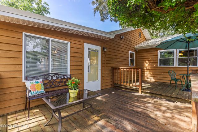 105 NW 7th Street, Oak Island, NC 28465