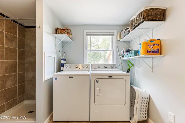105 NW 7th Street, Oak Island, NC 28465