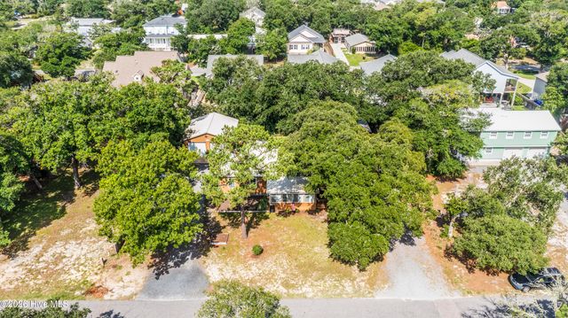 105 NW 7th Street, Oak Island, NC 28465