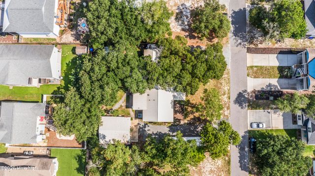 105 NW 7th Street, Oak Island, NC 28465
