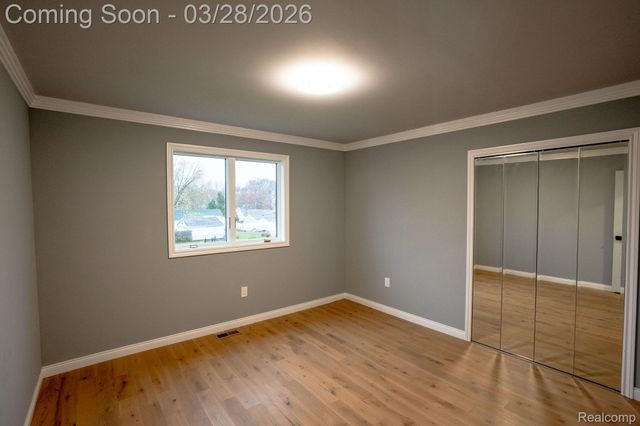 8475 Stout Avenue, Warren, MI 48093