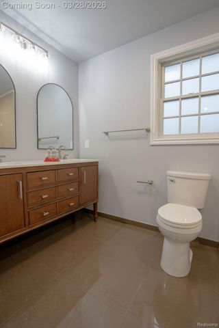 8475 Stout Avenue, Warren, MI 48093