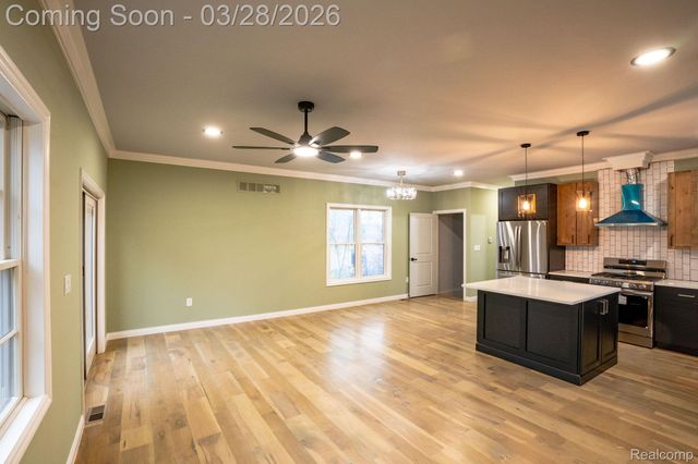 8475 Stout Avenue, Warren, MI 48093