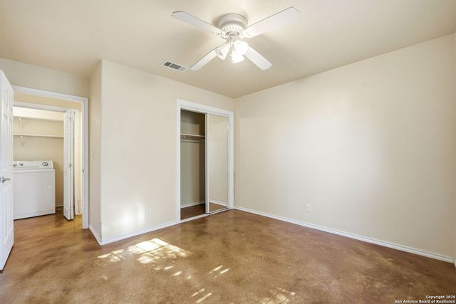 1095 Stallion Springs, Fischer, TX 78623