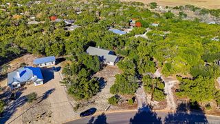 1095 Stallion Springs, Fischer, TX 78623