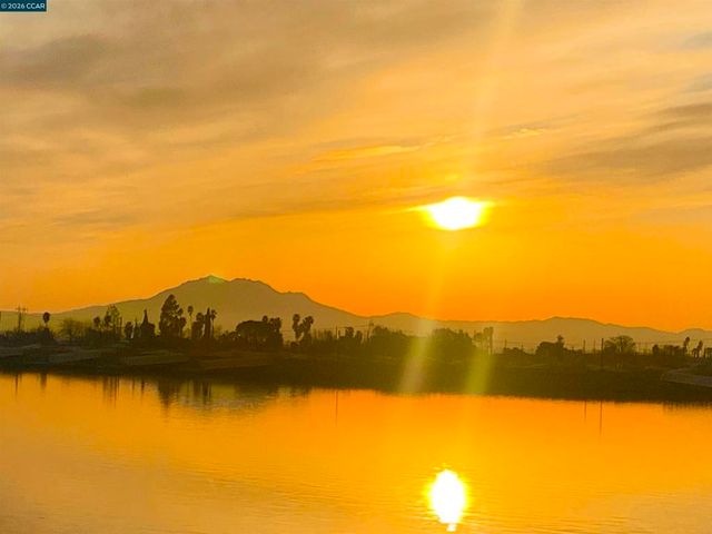 3345 Delta Coves Dr, Bethel Island, CA 94511