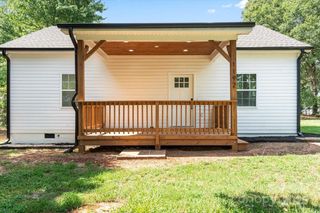 1192 Hampton Grace Avenue, Lancaster, SC 29720