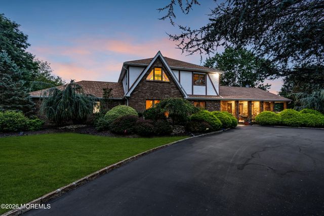 3 Peachtree Lane, Manalapan, NJ 07726