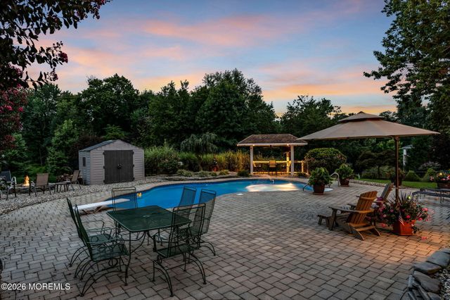 3 Peachtree Lane, Manalapan, NJ 07726