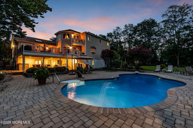 3 Peachtree Lane, Manalapan, NJ 07726