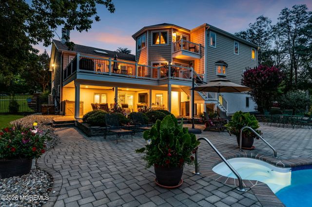 3 Peachtree Lane, Manalapan, NJ 07726