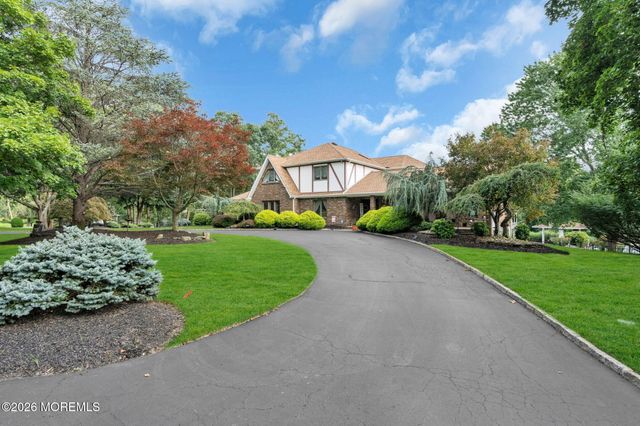 3 Peachtree Lane, Manalapan, NJ 07726