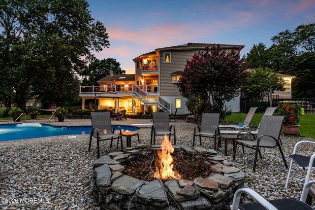 3 Peachtree Lane, Manalapan, NJ 07726