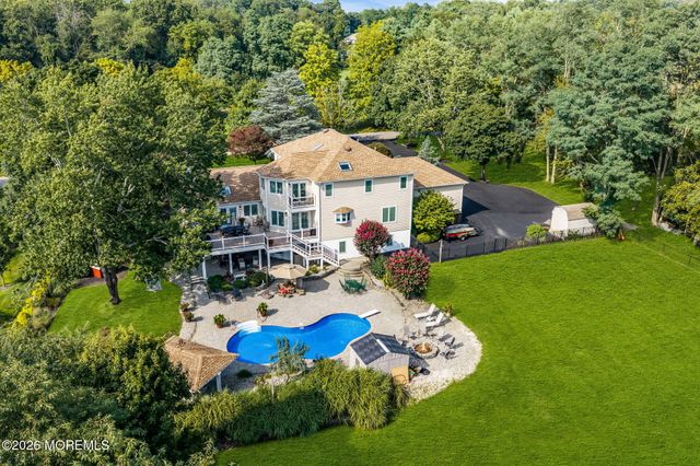 3 Peachtree Lane, Manalapan, NJ 07726