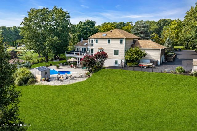 3 Peachtree Lane, Manalapan, NJ 07726