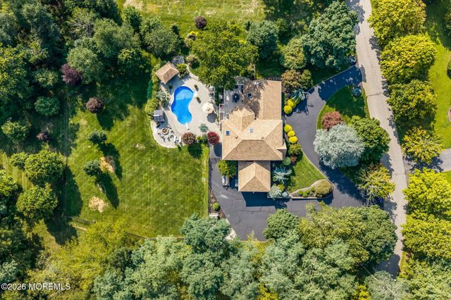 3 Peachtree Lane, Manalapan, NJ 07726