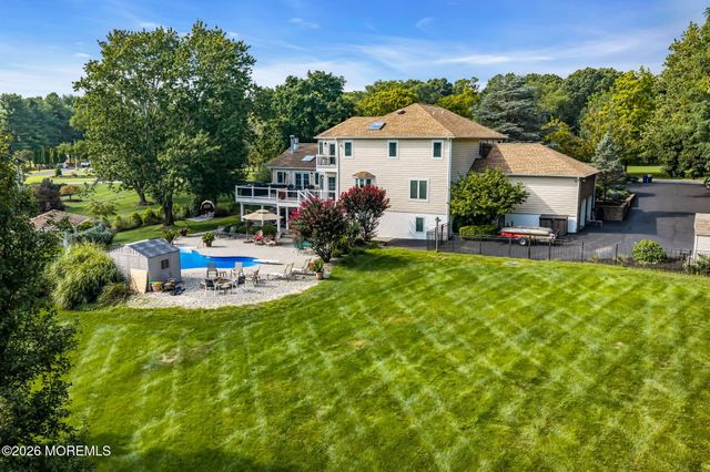 3 Peachtree Lane, Manalapan, NJ 07726