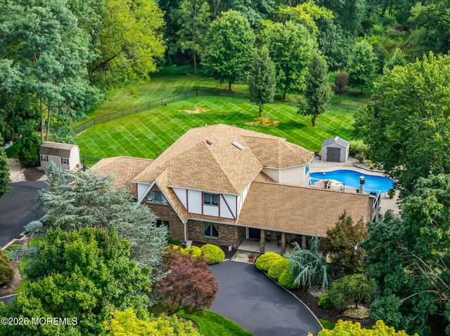 3 Peachtree Lane, Manalapan, NJ 07726