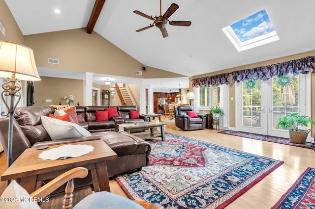 3 Peachtree Lane, Manalapan, NJ 07726