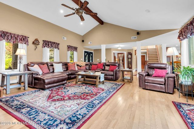 3 Peachtree Lane, Manalapan, NJ 07726