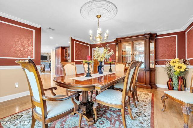 3 Peachtree Lane, Manalapan, NJ 07726