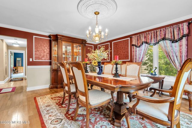3 Peachtree Lane, Manalapan, NJ 07726