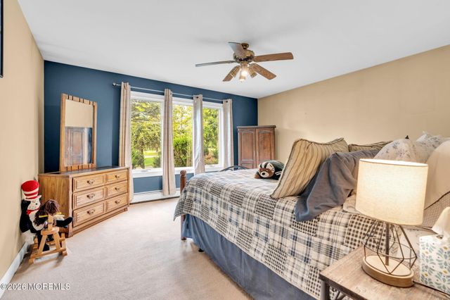 3 Peachtree Lane, Manalapan, NJ 07726